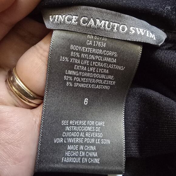 Vince Camuto Women's‎ Sz 6 Floral Plunge Halter One Piece Swim Suit Resort Beach - Picture 2 of 7